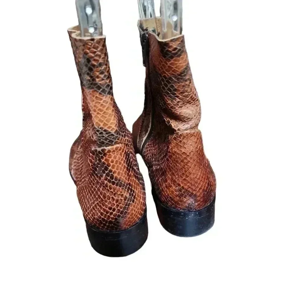 TOPSHOP Leather snakeskin Boots. Size 37